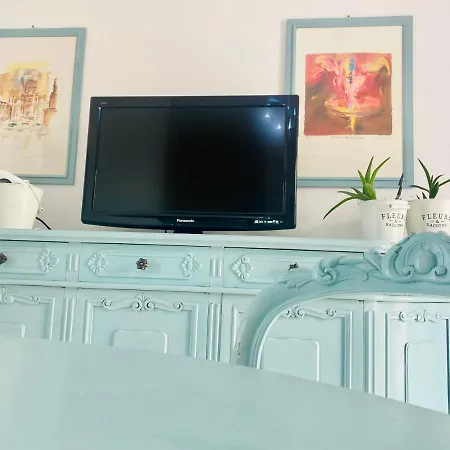 Lulu Marin 2 Holiday home